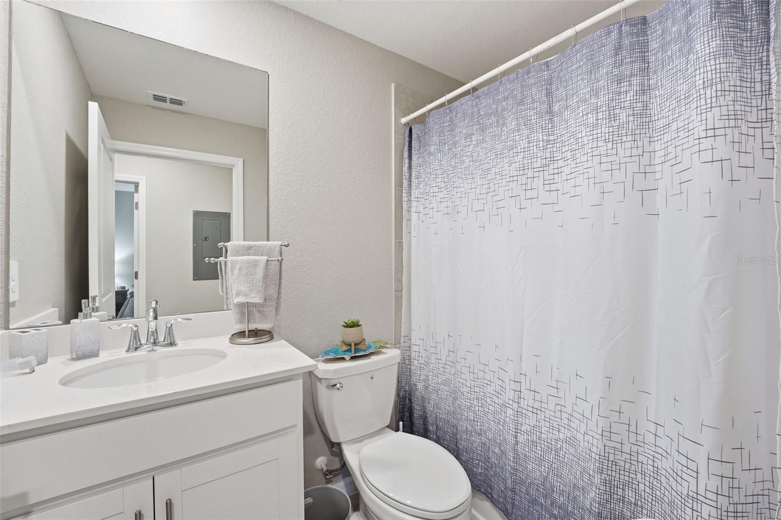 Image 23 of 62 For 17475 Opal Sand Drive 103