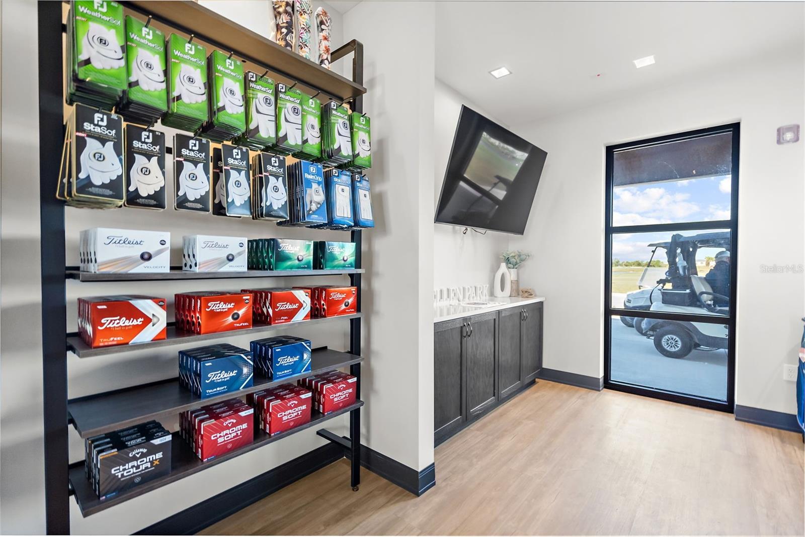 Image 46 of 62 For 17475 Opal Sand Drive 103