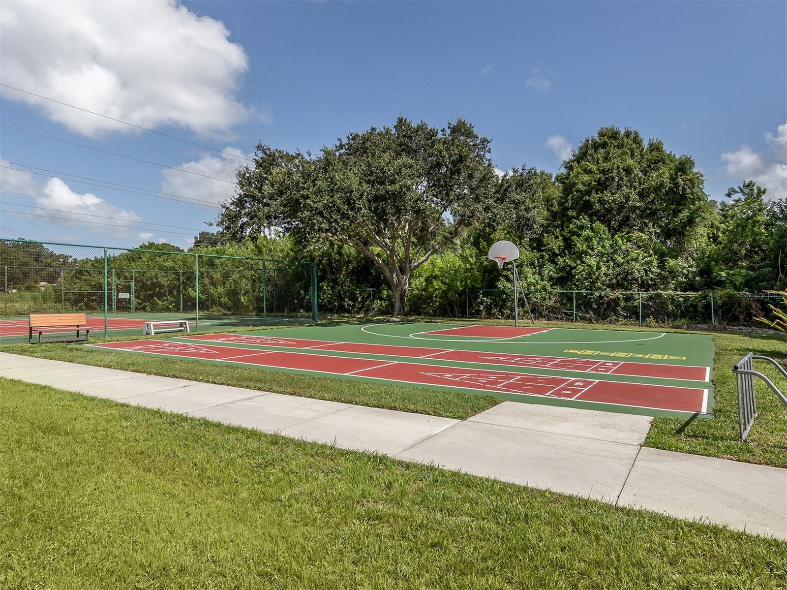 Image 41 of 54 For 155 Grand Oak Circle