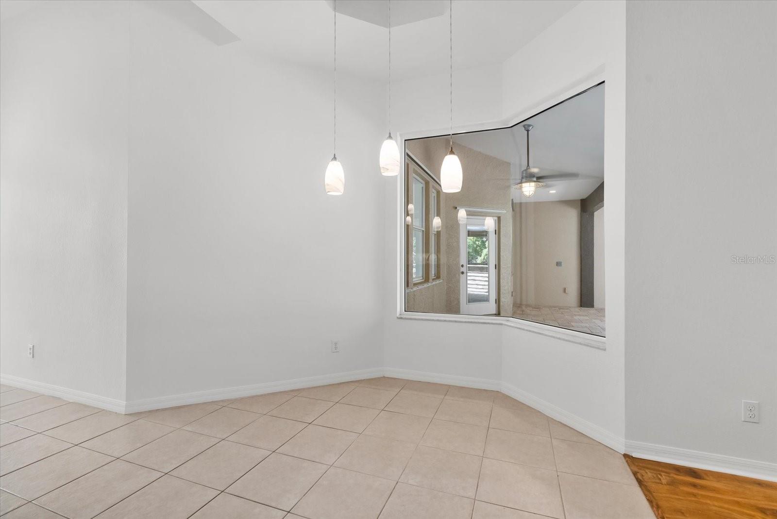 Image 24 of 58 For 4239 Corso Venetia Boulevard