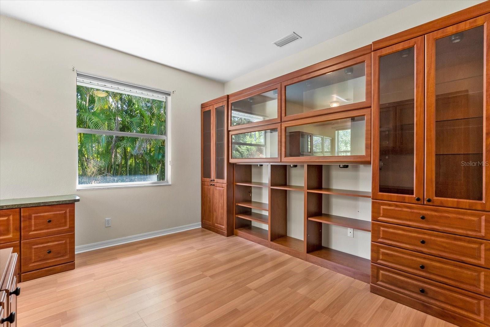 Image 34 of 58 For 4239 Corso Venetia Boulevard