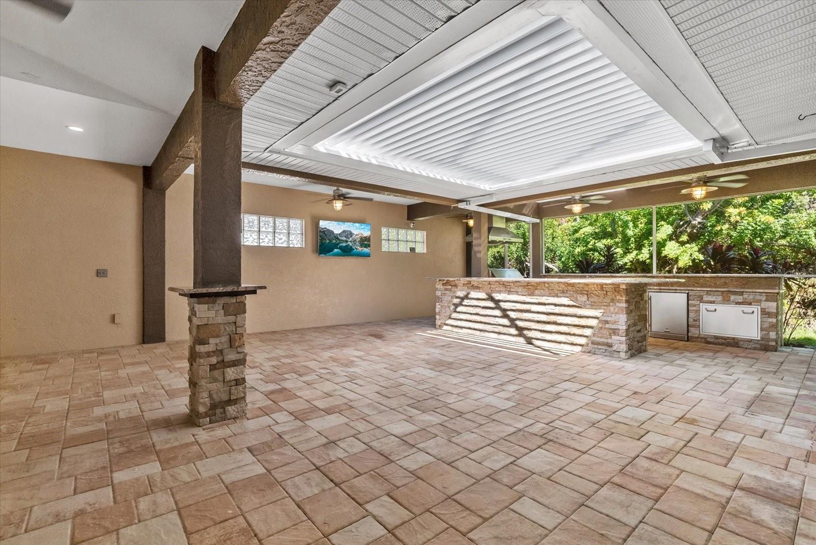 Image 44 of 58 For 4239 Corso Venetia Boulevard