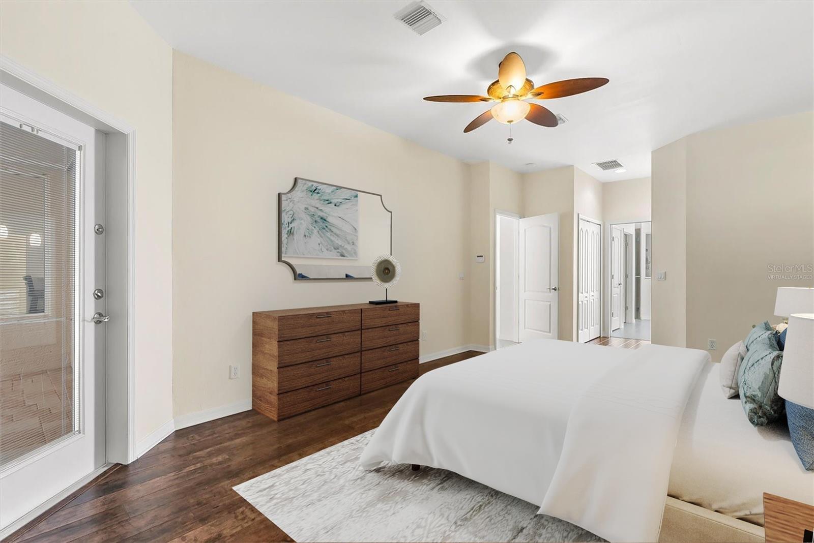 Image 9 of 58 For 4239 Corso Venetia Boulevard