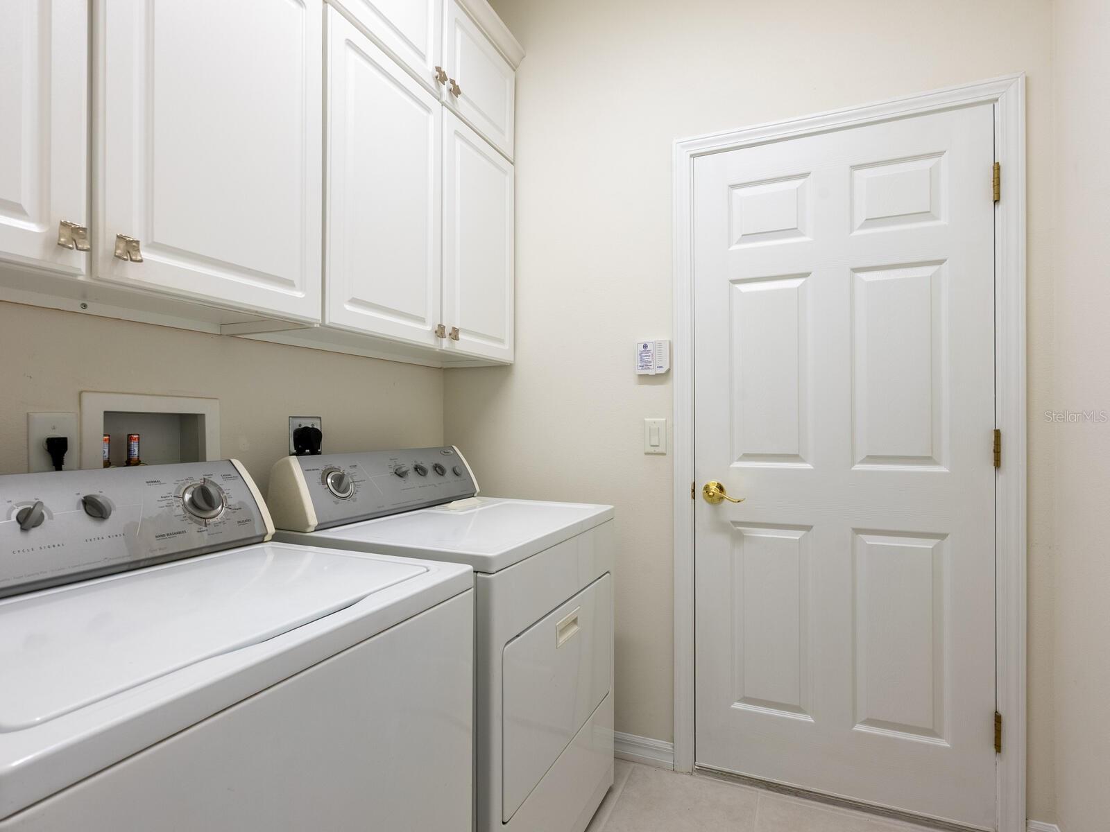 Image 26 of 42 For 1920 Batello Drive