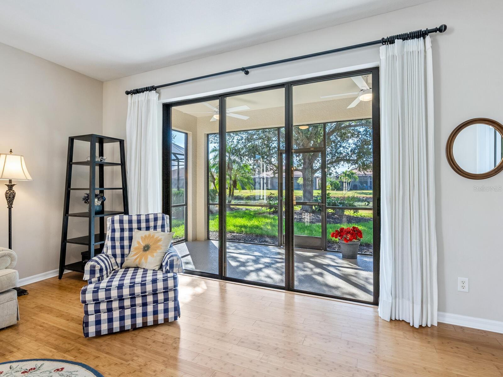 Image 8 of 42 For 1920 Batello Drive