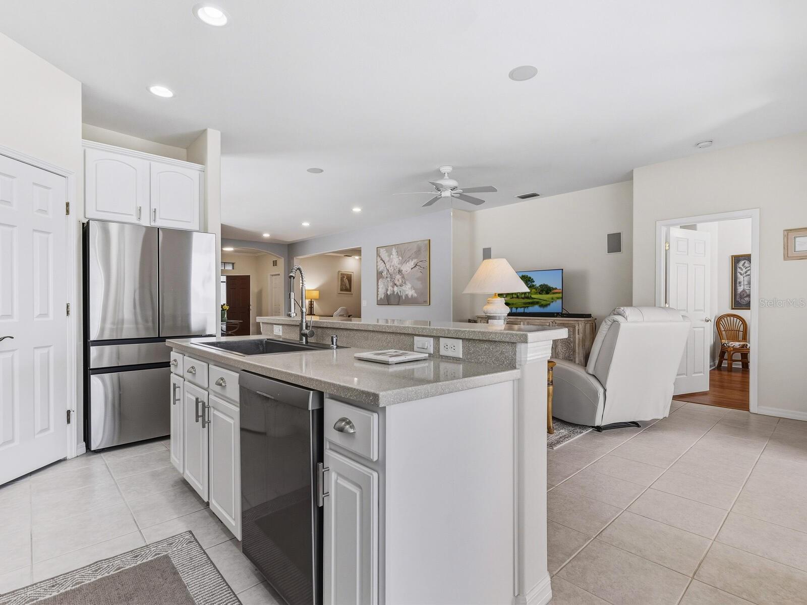 Image 17 of 41 For 1379 Maseno Drive