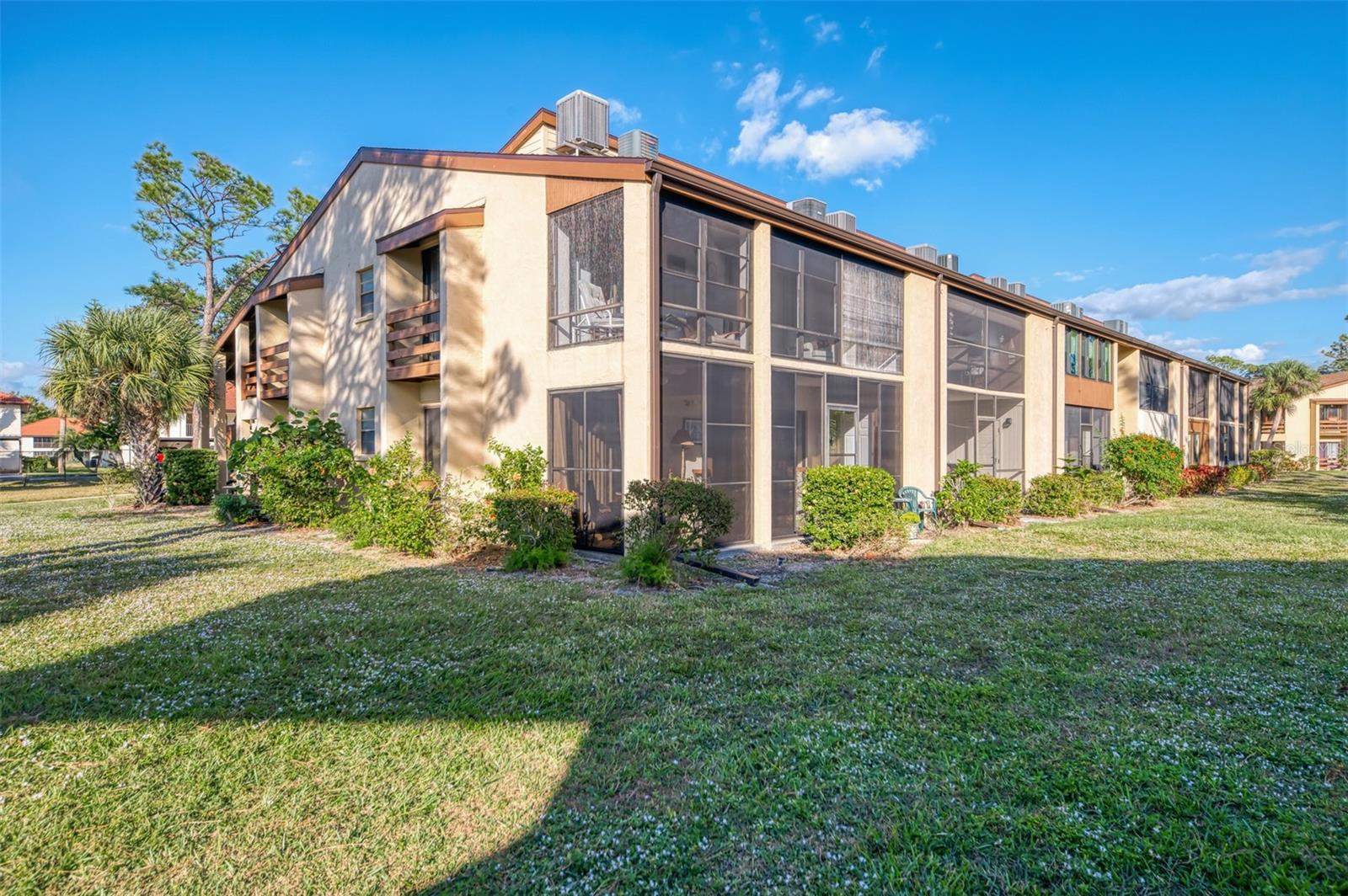 Image 35 of 62 For 10 Quails Run Boulevard 6