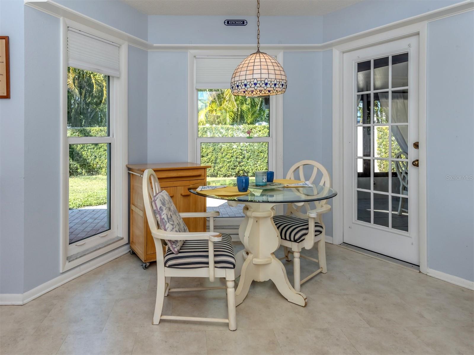 Image 14 of 50 For 264 Laurel Hollow Drive 31