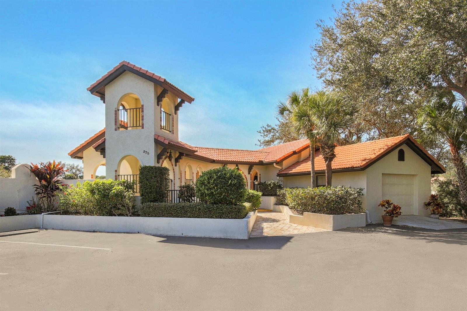 Image 27 of 50 For 264 Laurel Hollow Drive 31