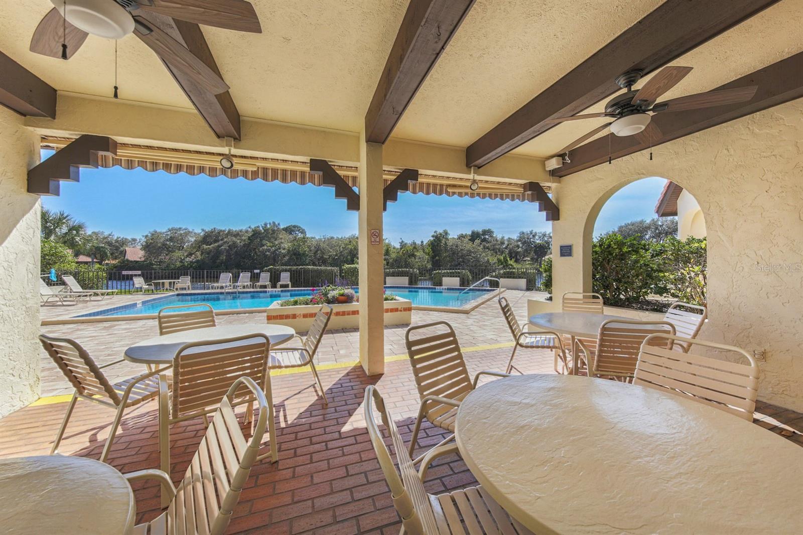 Image 29 of 50 For 264 Laurel Hollow Drive 31