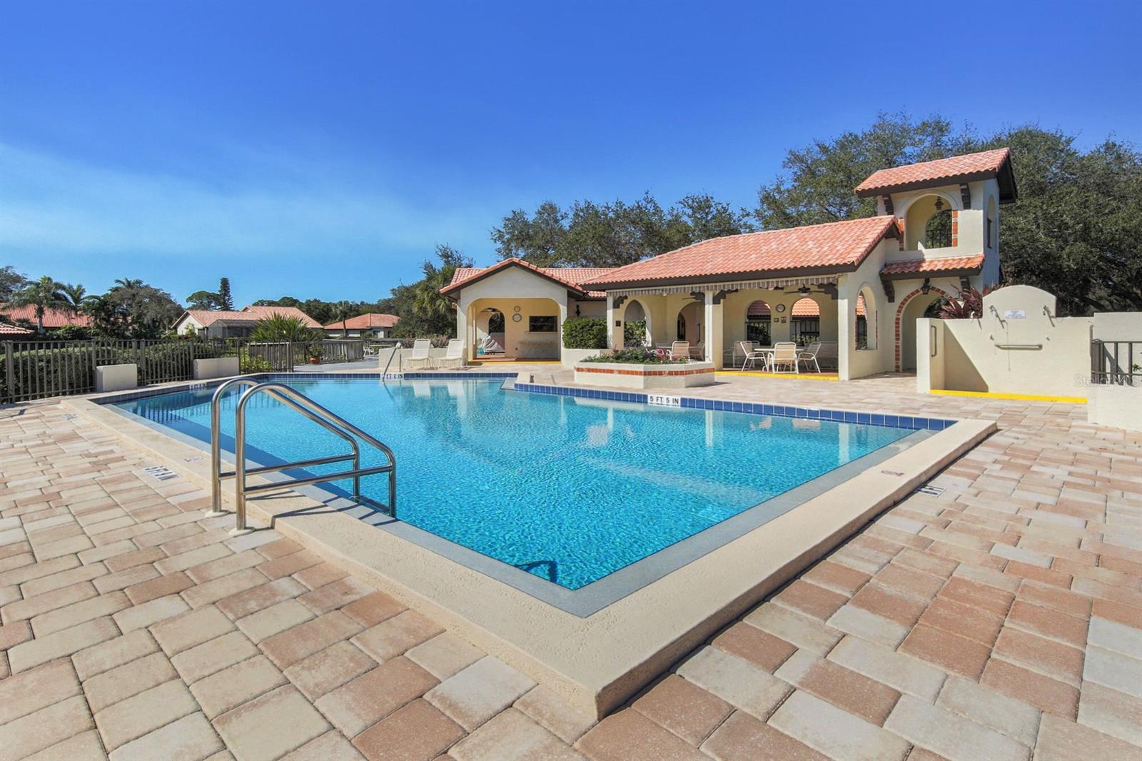 Image 30 of 50 For 264 Laurel Hollow Drive 31