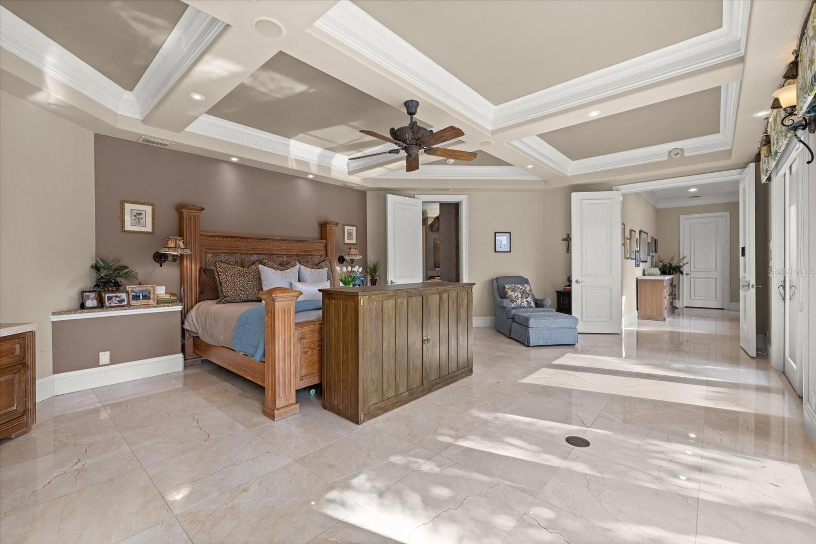 Image 21 of 93 For 3550 Sarasota Golf Club Boulevard