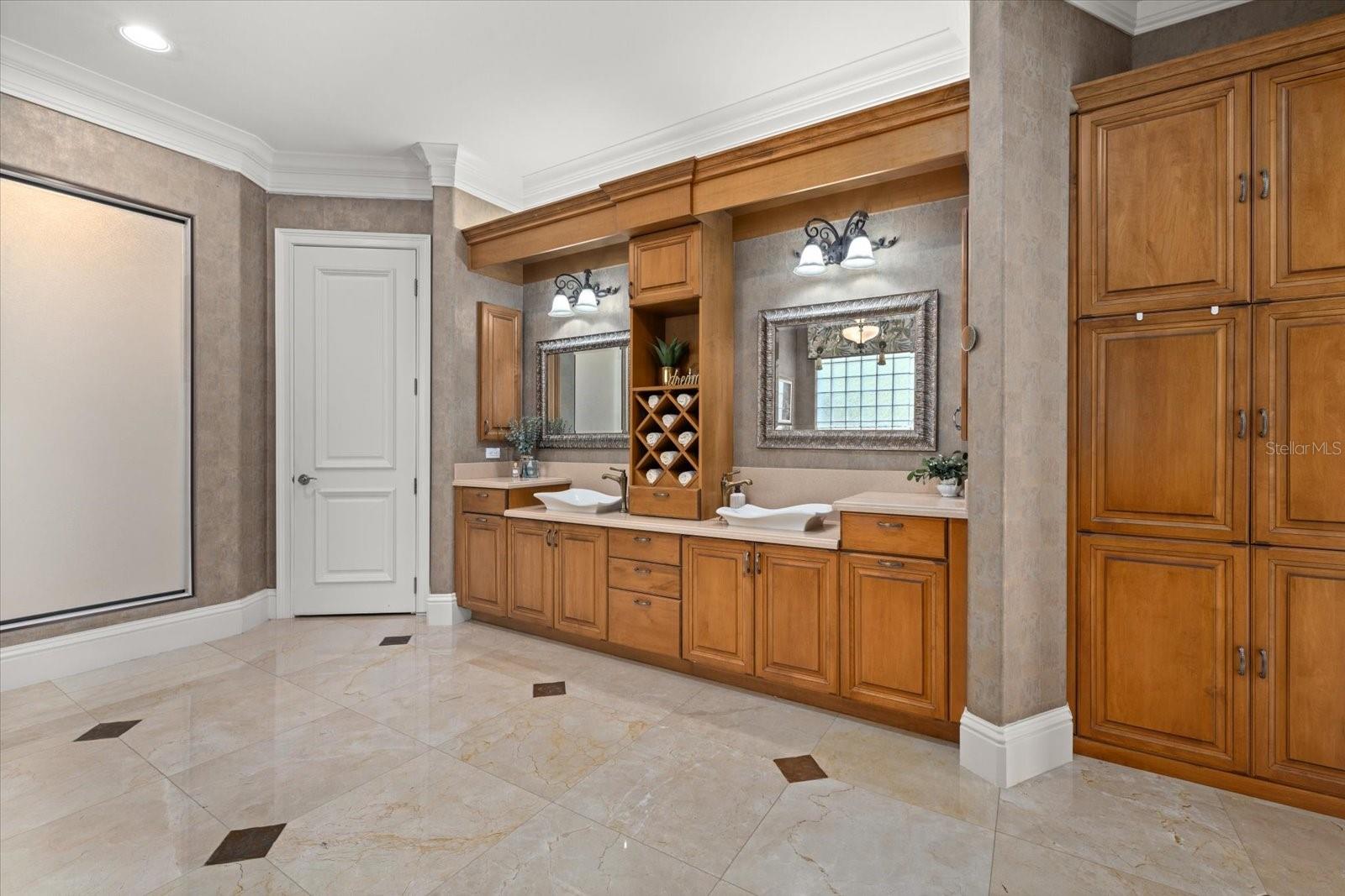 Image 23 of 93 For 3550 Sarasota Golf Club Boulevard