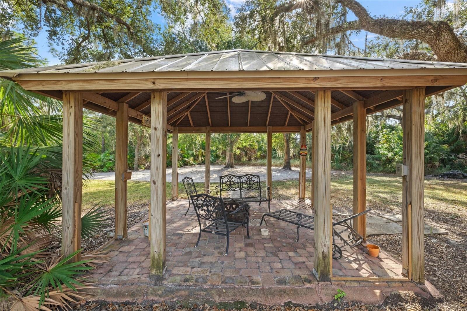 Image 60 of 93 For 3550 Sarasota Golf Club Boulevard