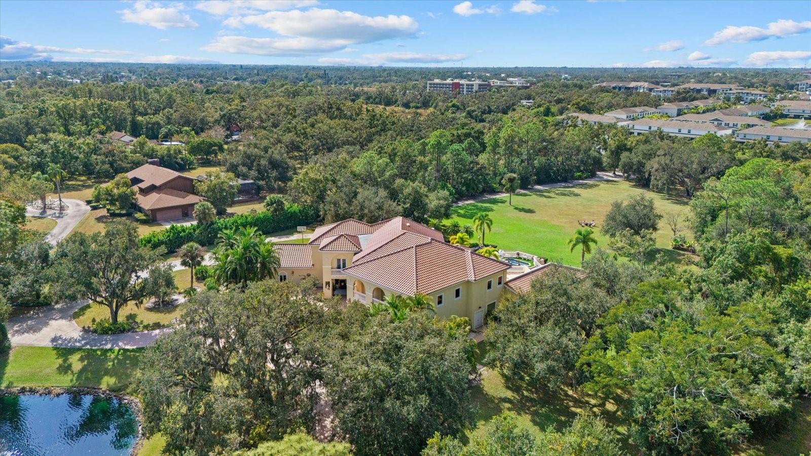 Image 71 of 93 For 3550 Sarasota Golf Club Boulevard