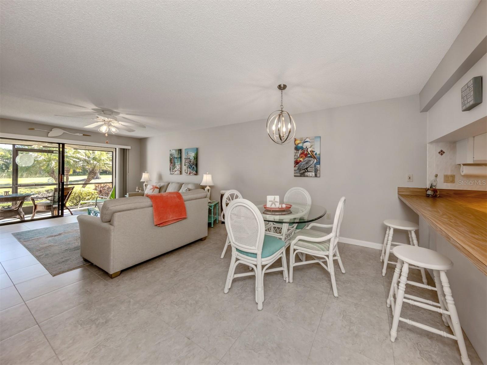 Image 11 of 57 For 936 Capri Isles Boulevard 102