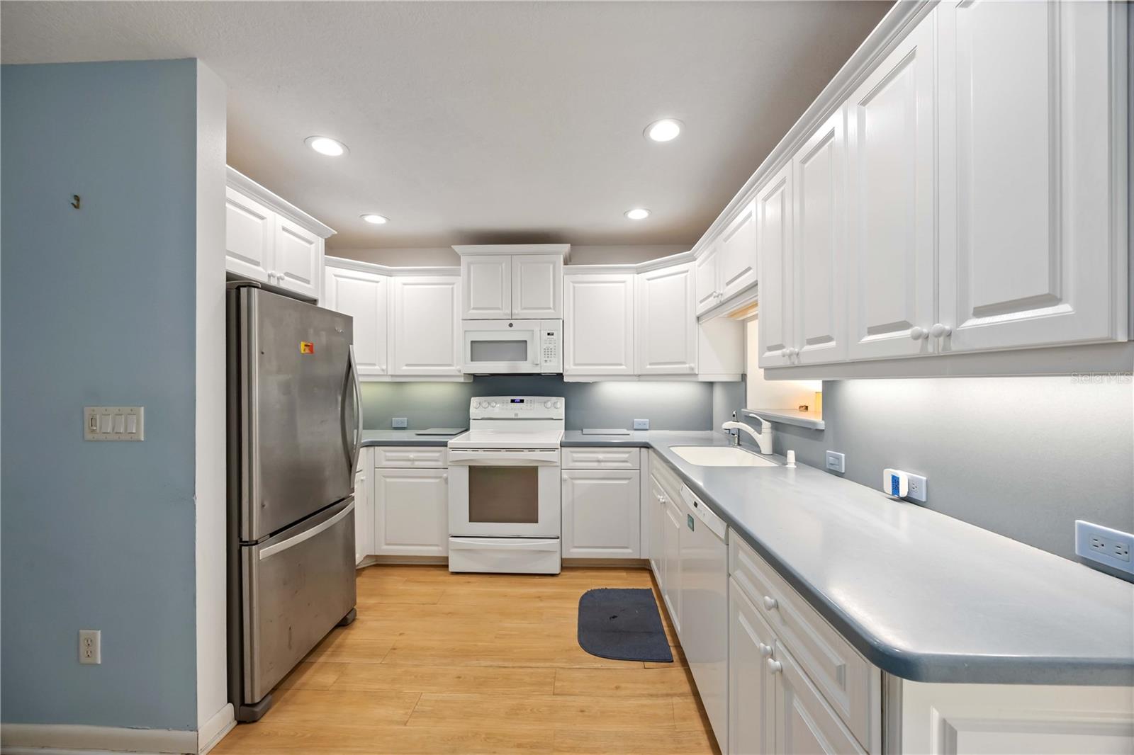 Image 11 of 51 For 112 The Corso  112