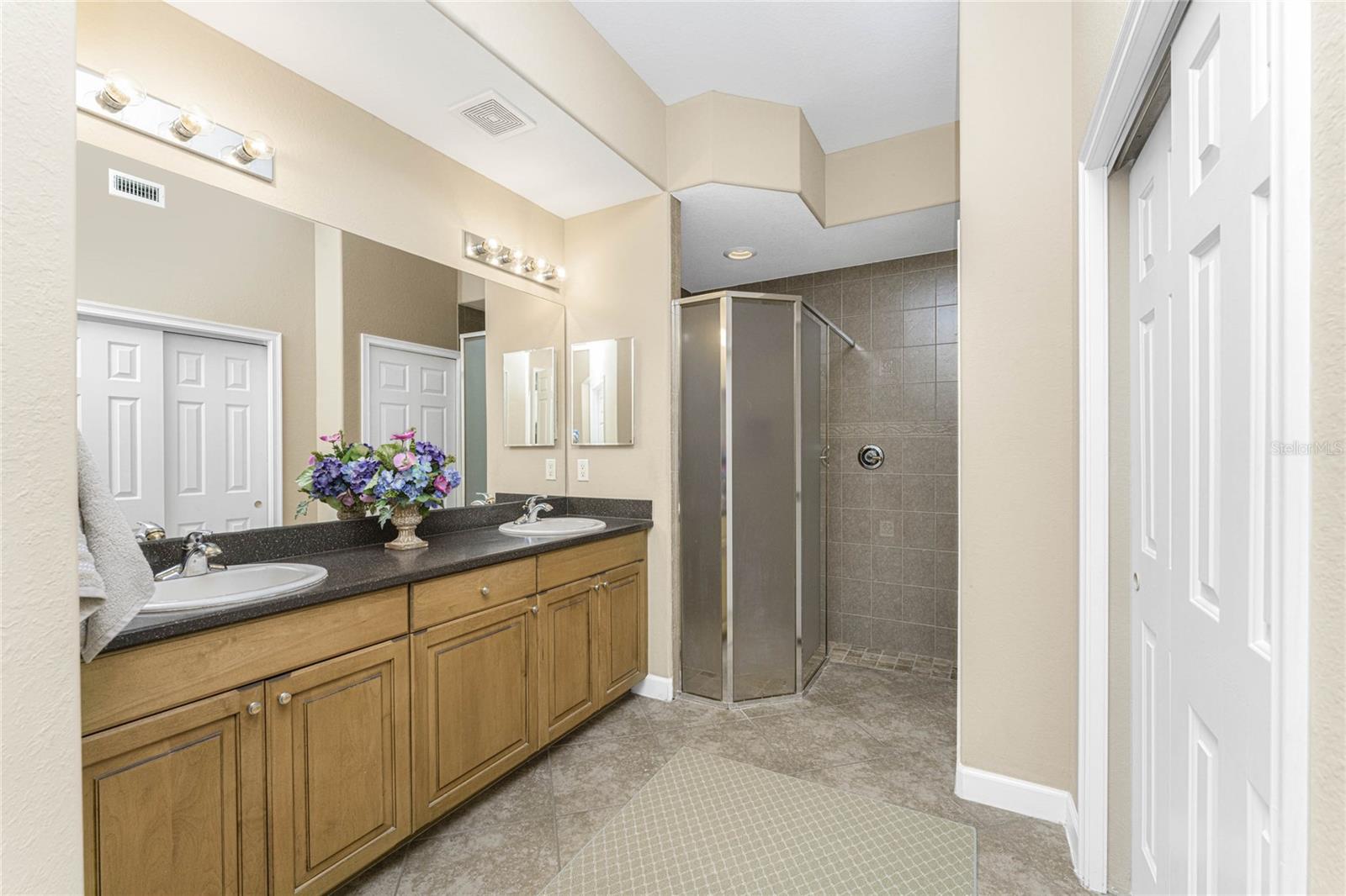 Image 24 of 60 For 118 Bella Vista Terrace 7a