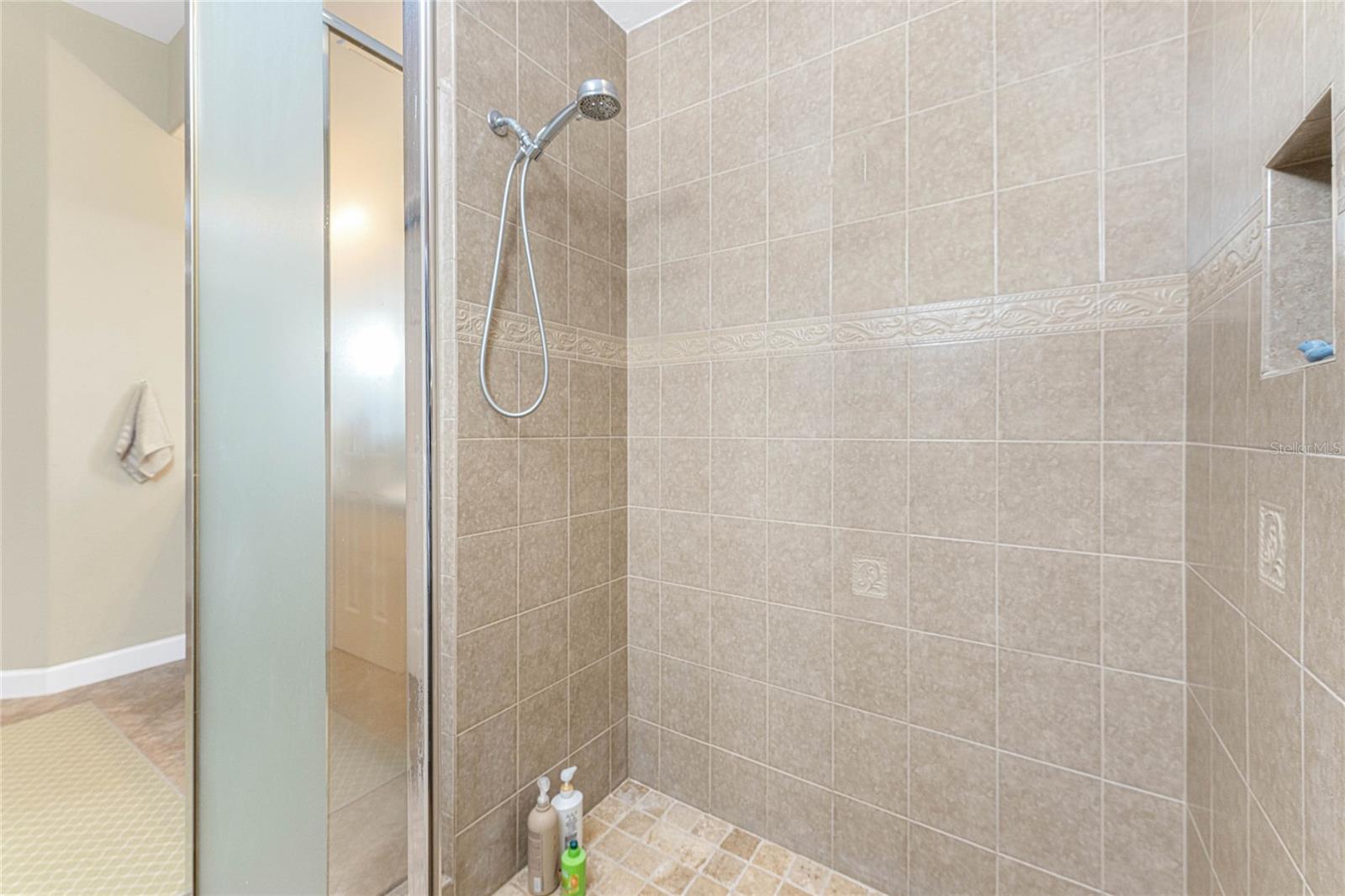 Image 26 of 60 For 118 Bella Vista Terrace 7a