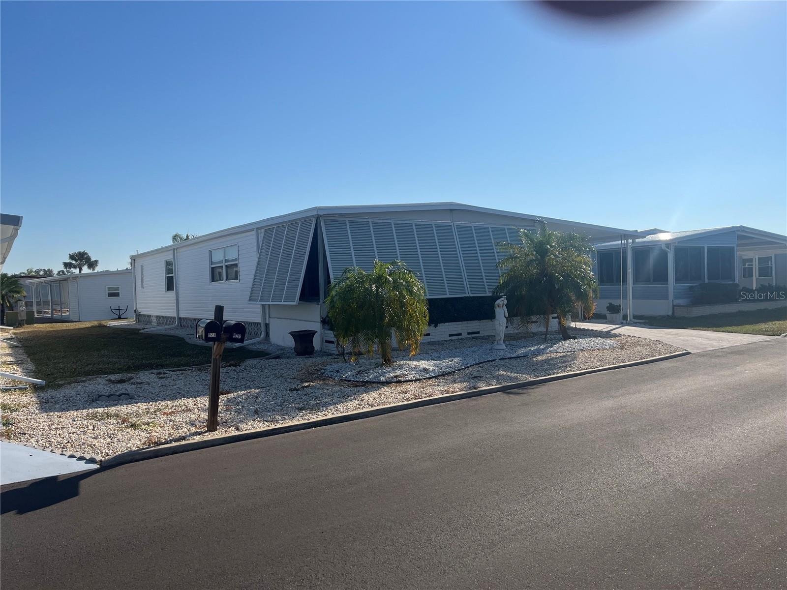 Image 2 of 52 For 922 Cortina Boulevard