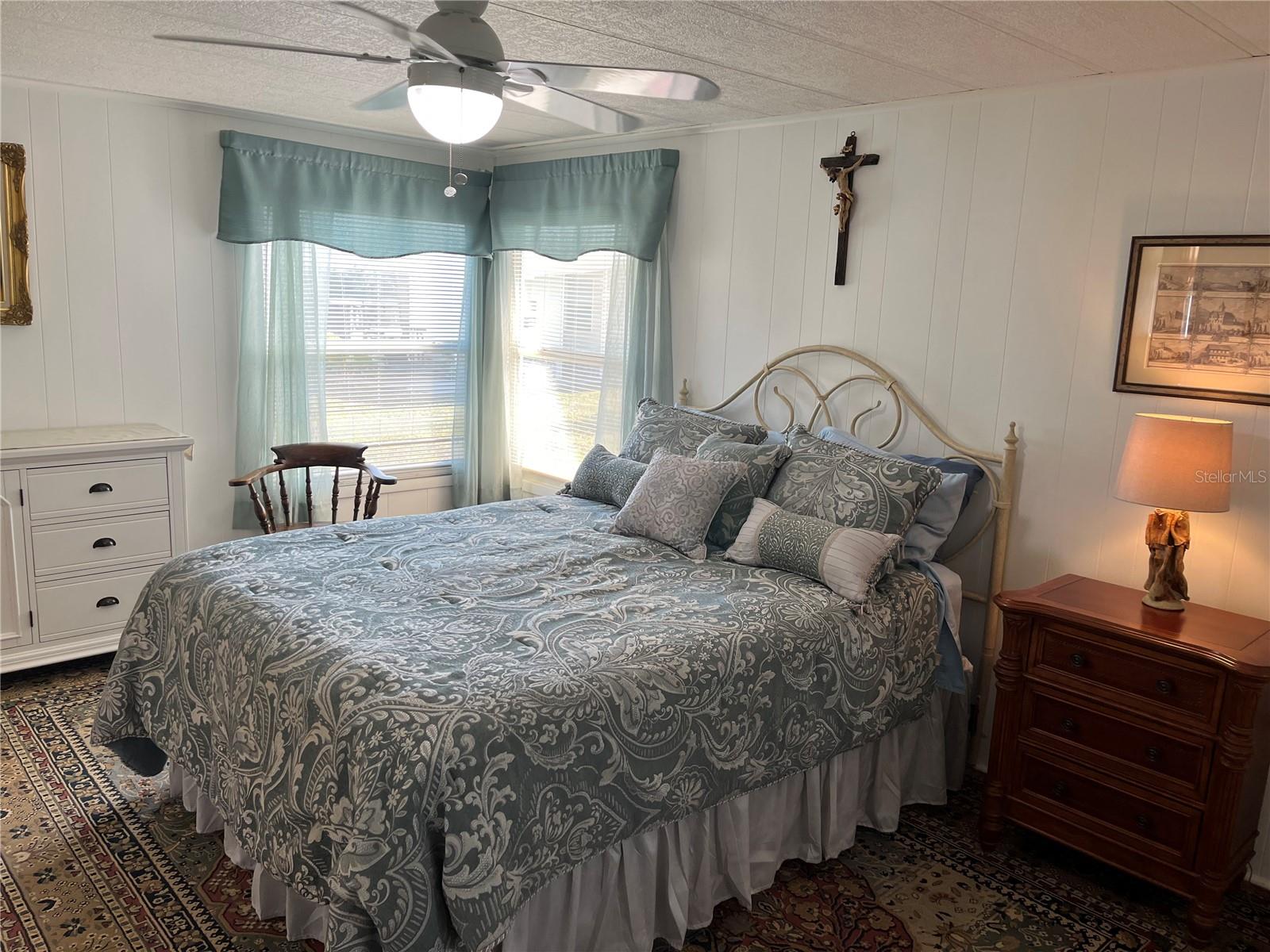 Image 35 of 52 For 922 Cortina Boulevard