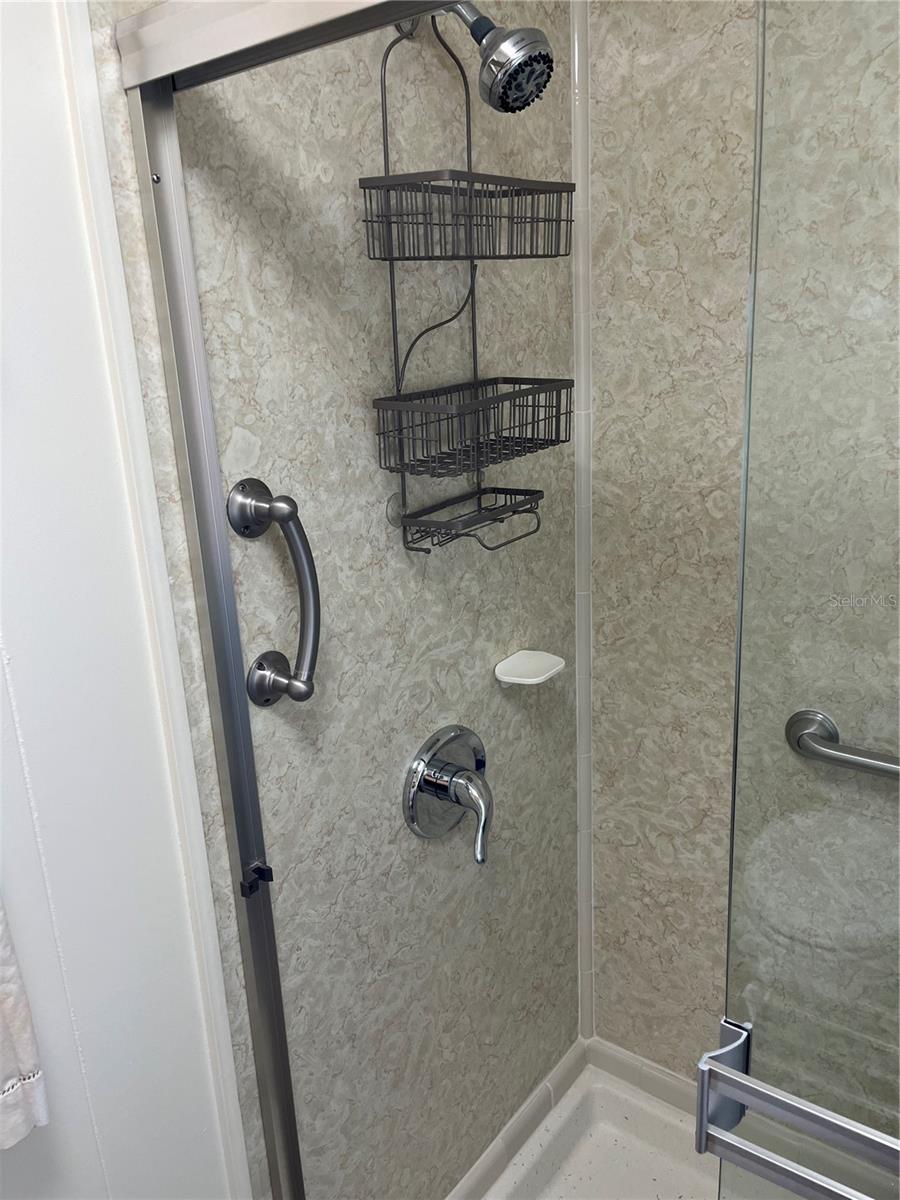 Image 46 of 52 For 922 Cortina Boulevard