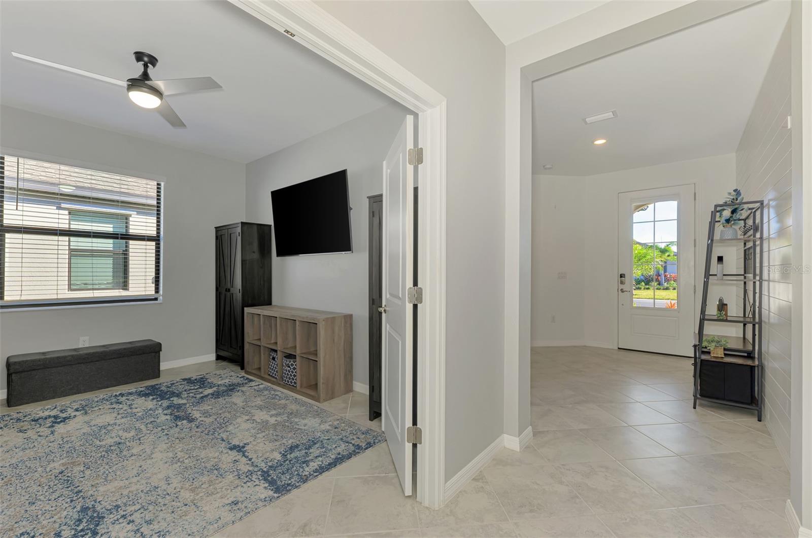 Image 12 of 66 For 15952 Honey Suckle Street