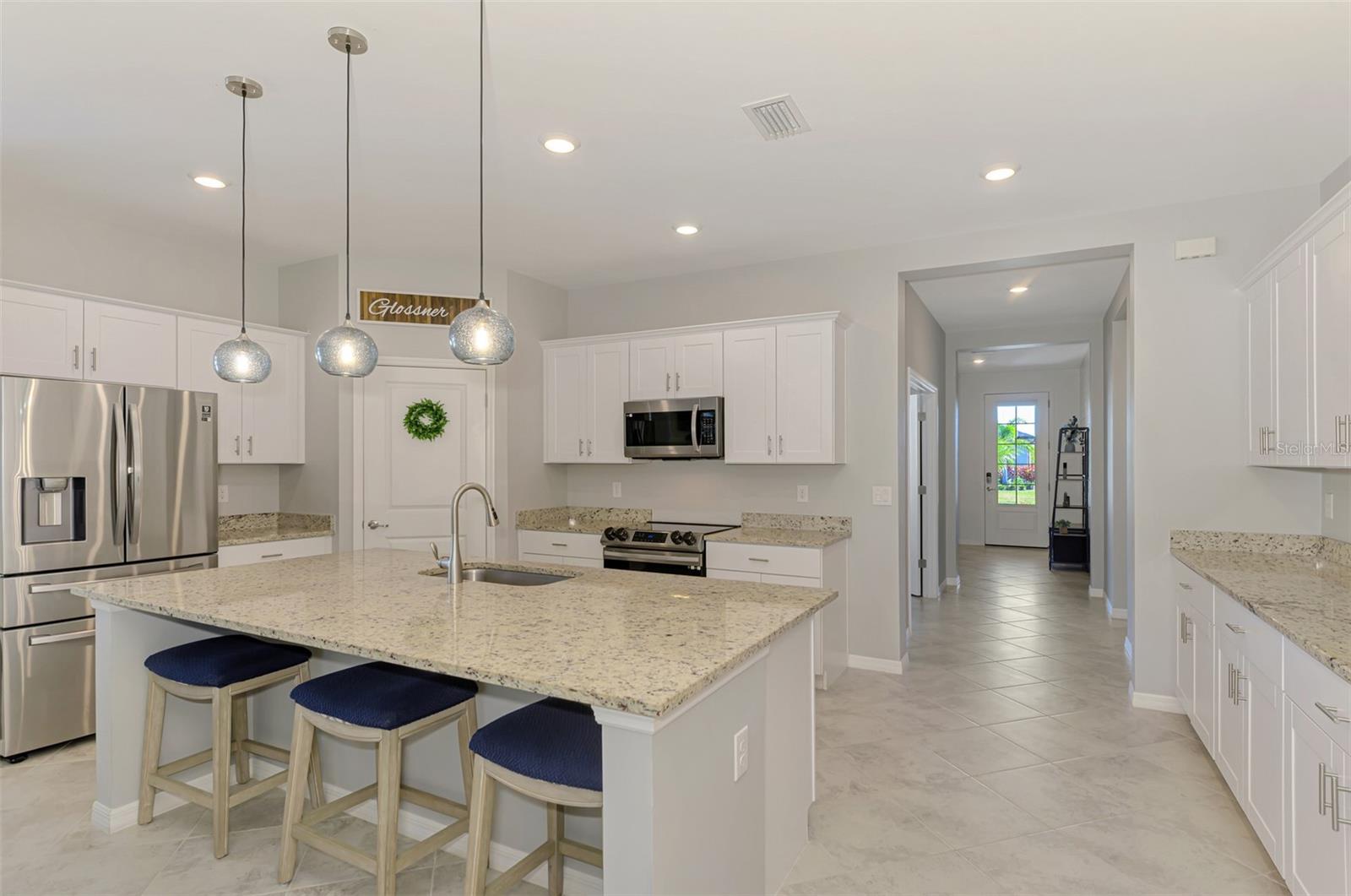 Image 14 of 66 For 15952 Honey Suckle Street