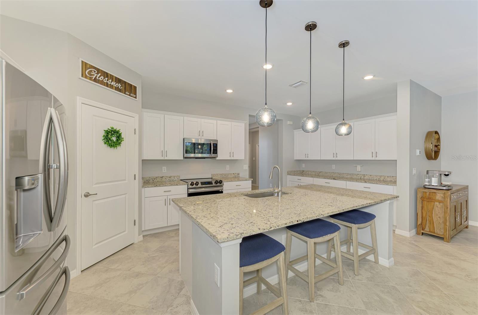 Image 16 of 66 For 15952 Honey Suckle Street