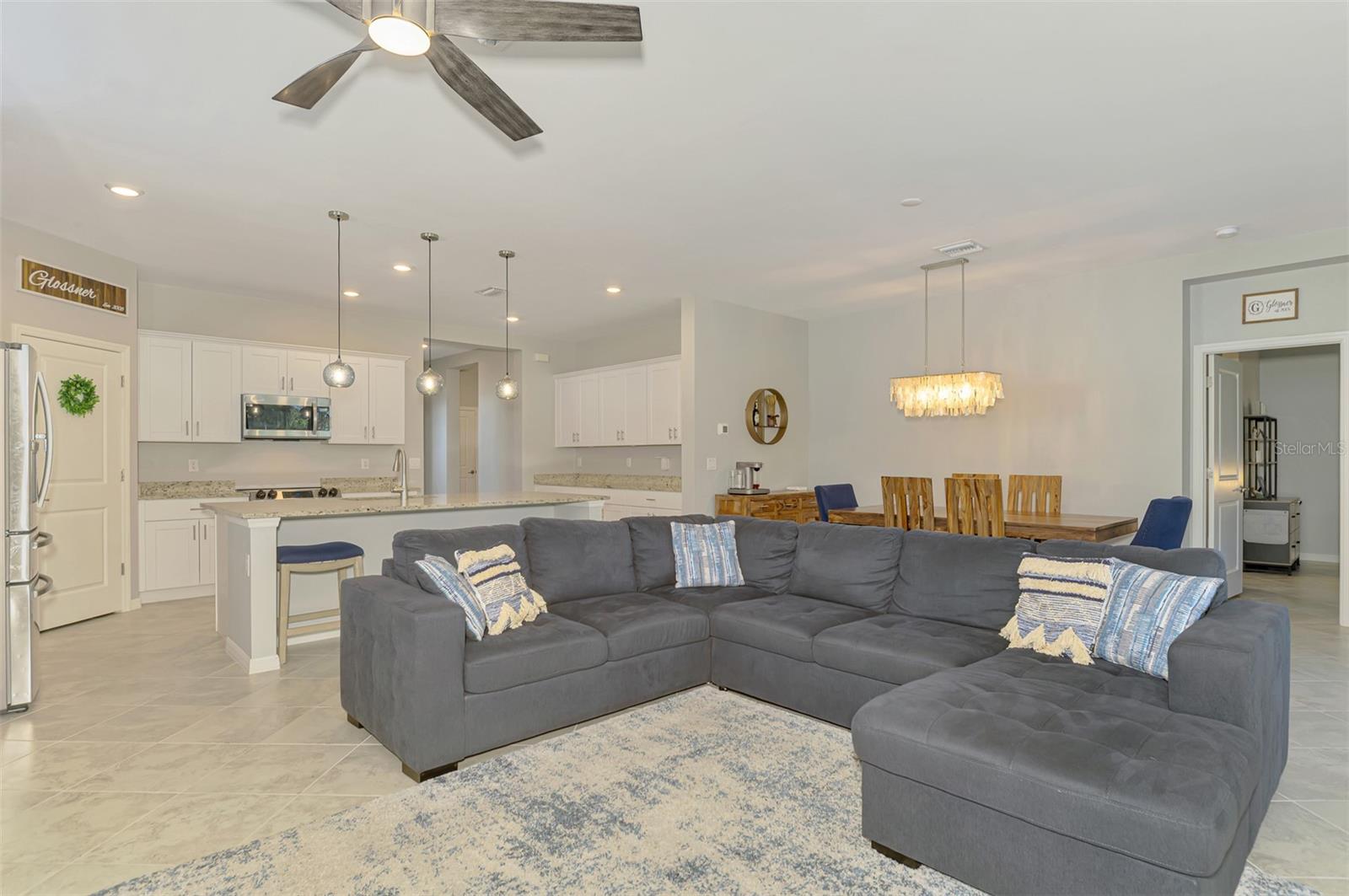 Image 25 of 66 For 15952 Honey Suckle Street