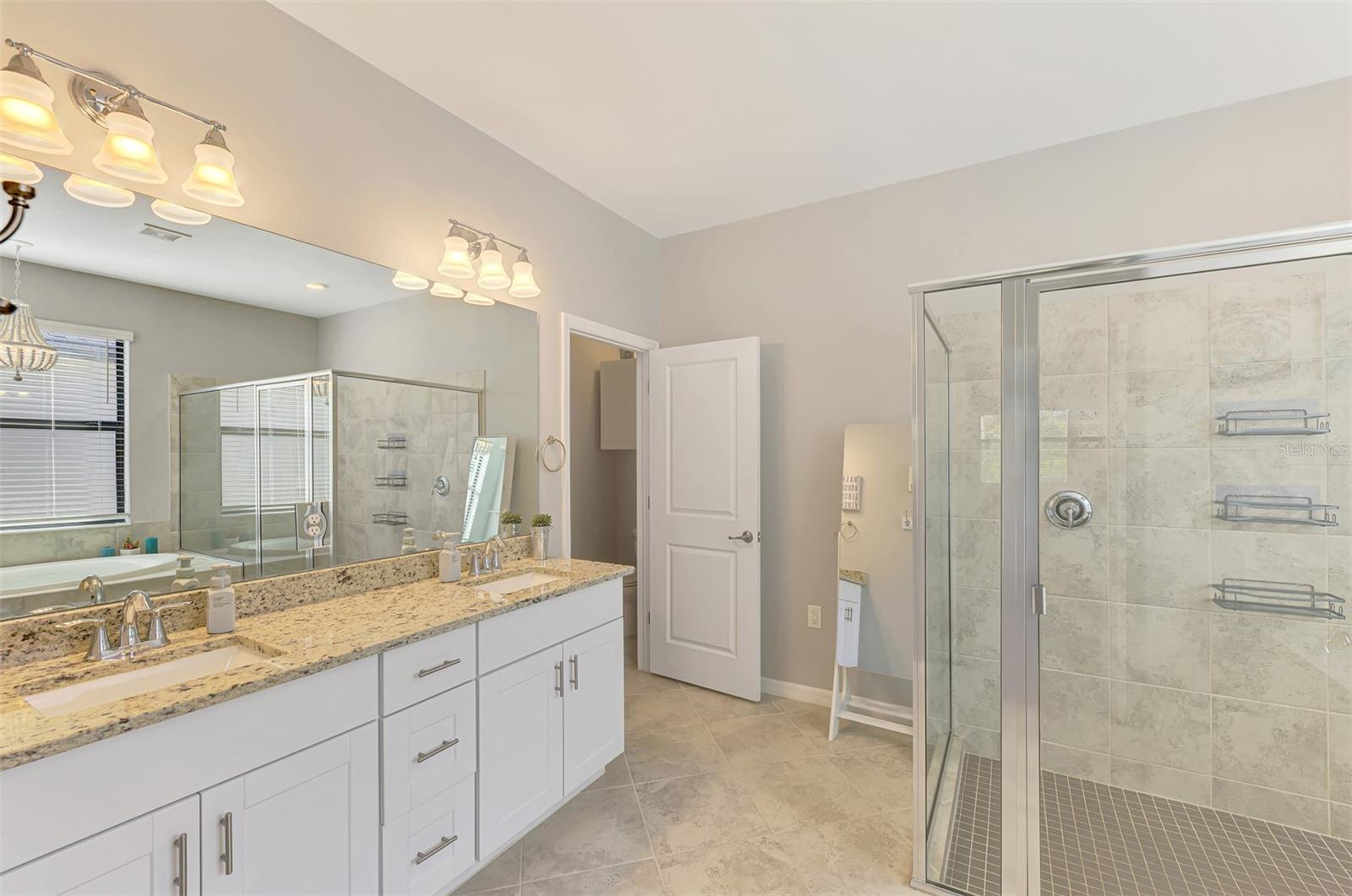 Image 34 of 66 For 15952 Honey Suckle Street