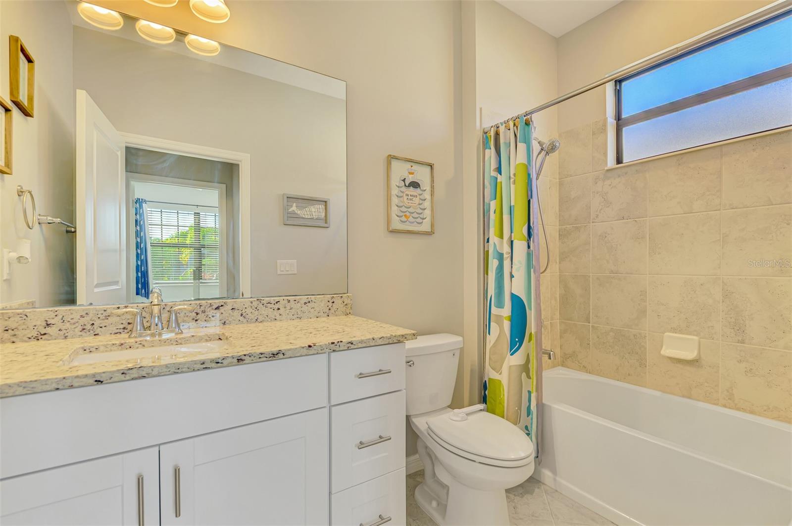 Image 44 of 66 For 15952 Honey Suckle Street