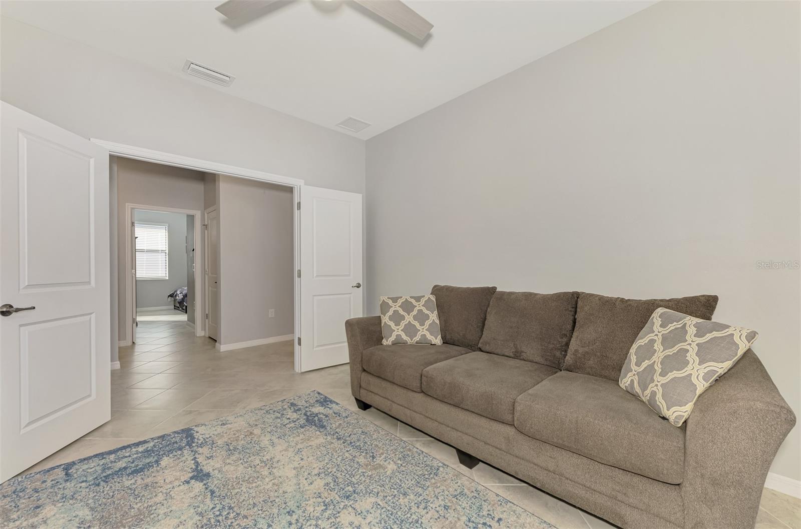 Image 46 of 66 For 15952 Honey Suckle Street