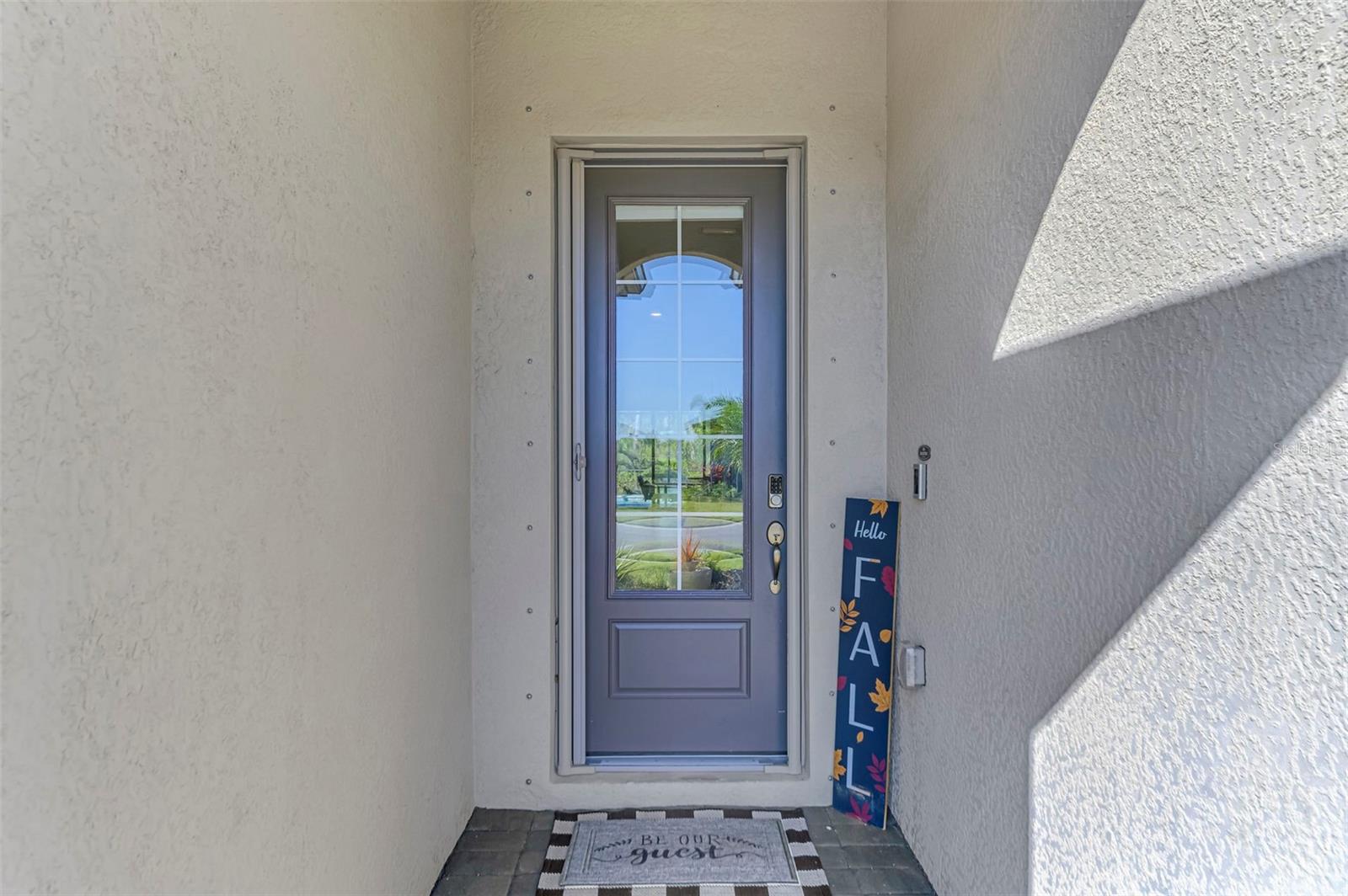 Image 5 of 66 For 15952 Honey Suckle Street