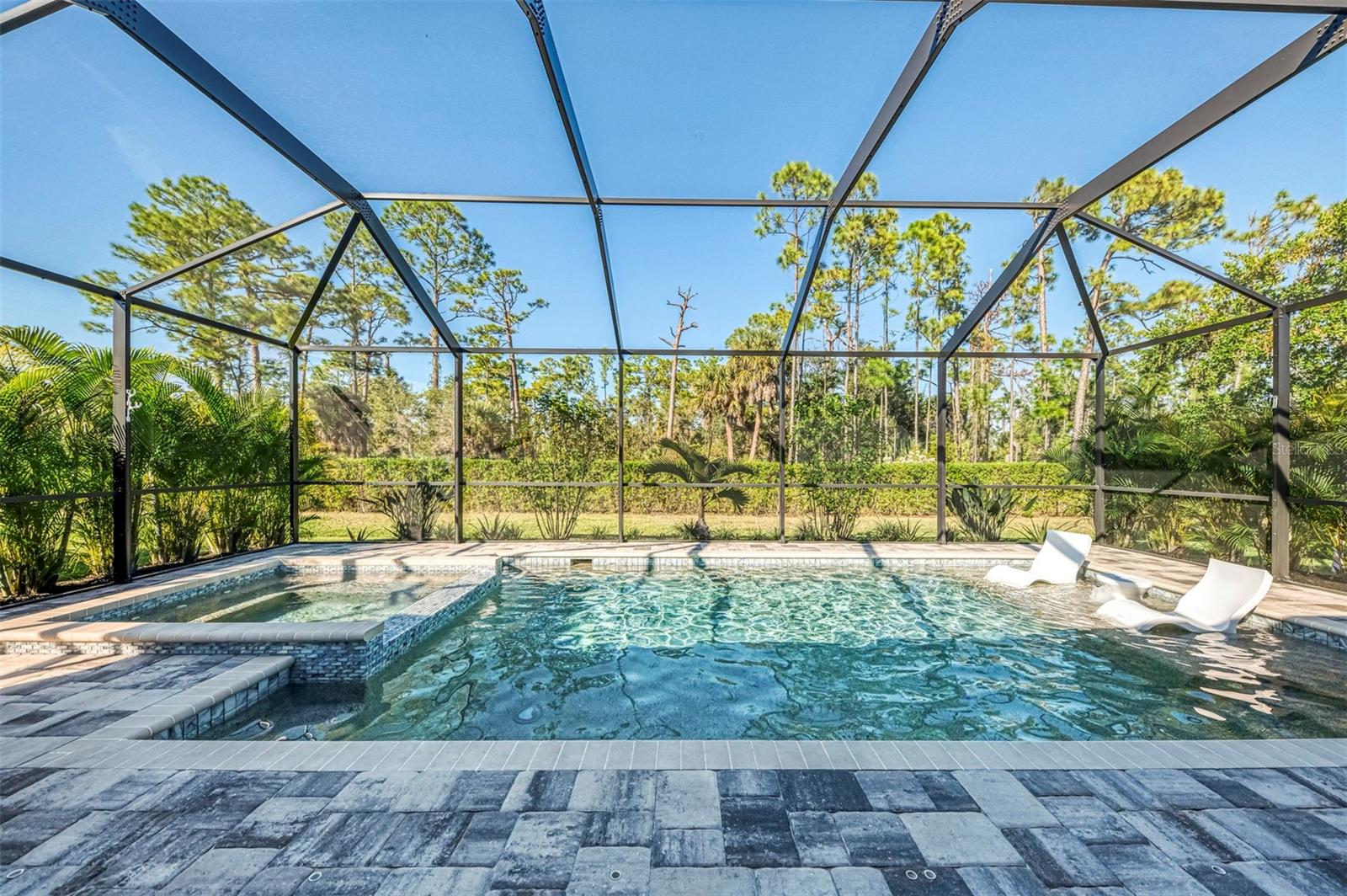 Image 53 of 66 For 15952 Honey Suckle Street