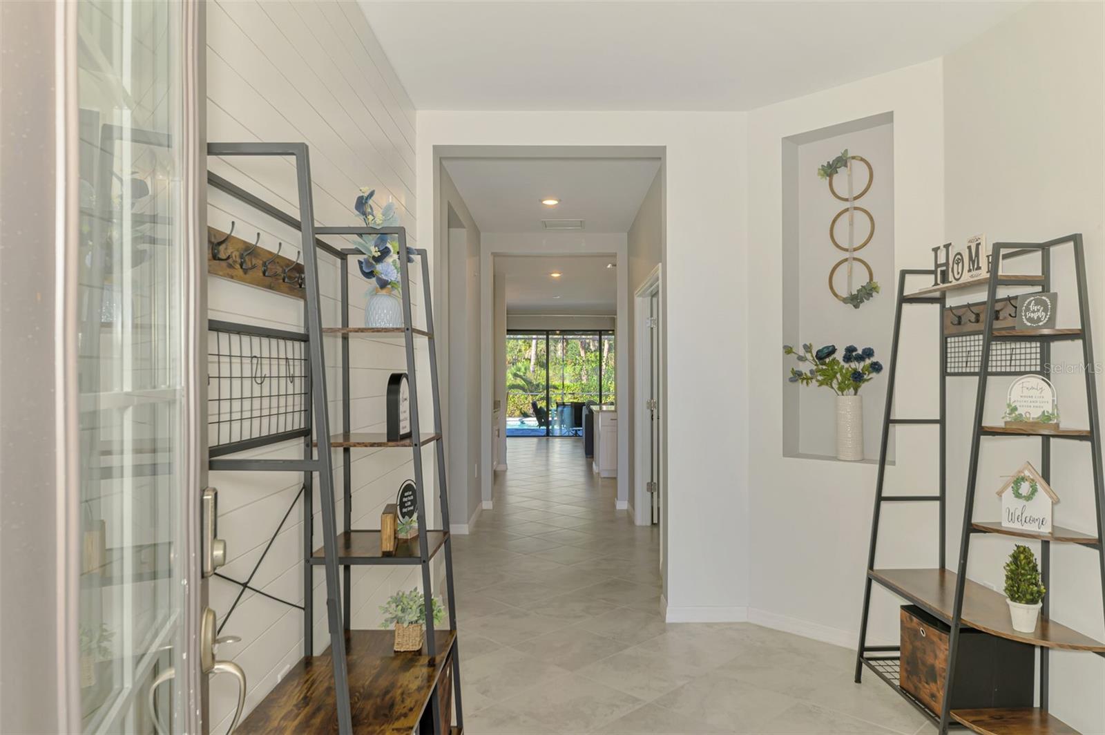 Image 6 of 66 For 15952 Honey Suckle Street