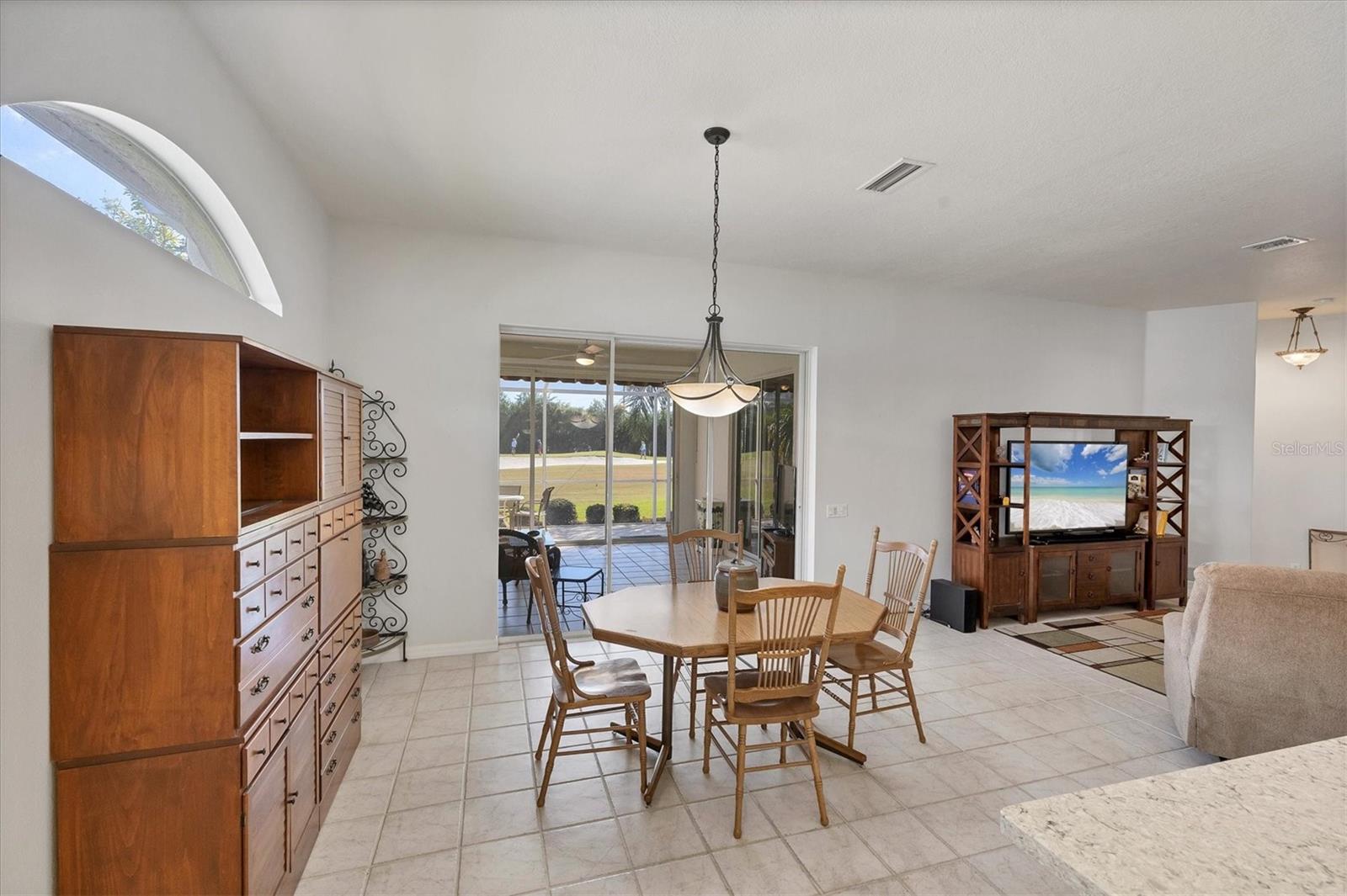 Image 10 of 75 For 446 Pinewood Lake Drive