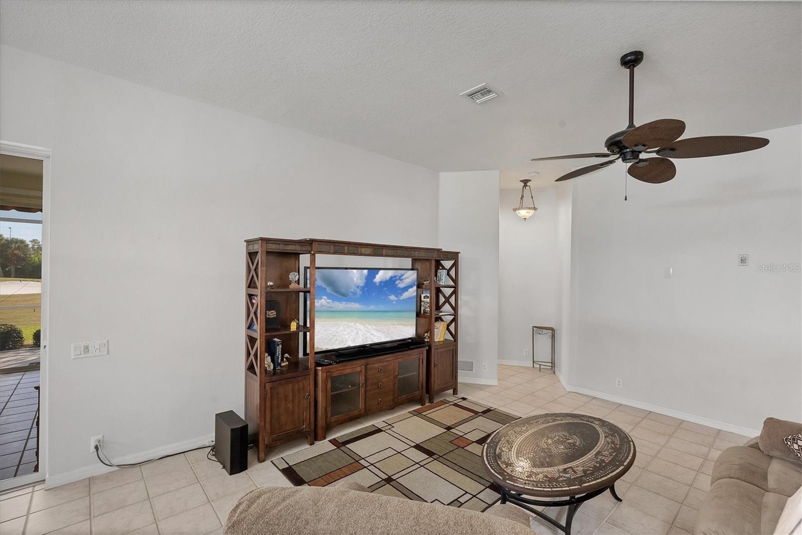 Image 33 of 75 For 446 Pinewood Lake Drive