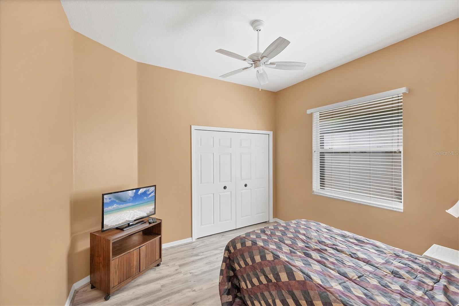 Image 42 of 75 For 446 Pinewood Lake Drive