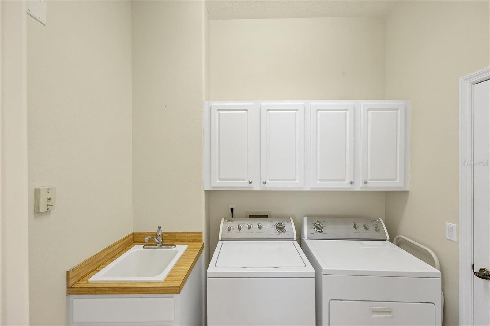 Image 49 of 75 For 446 Pinewood Lake Drive