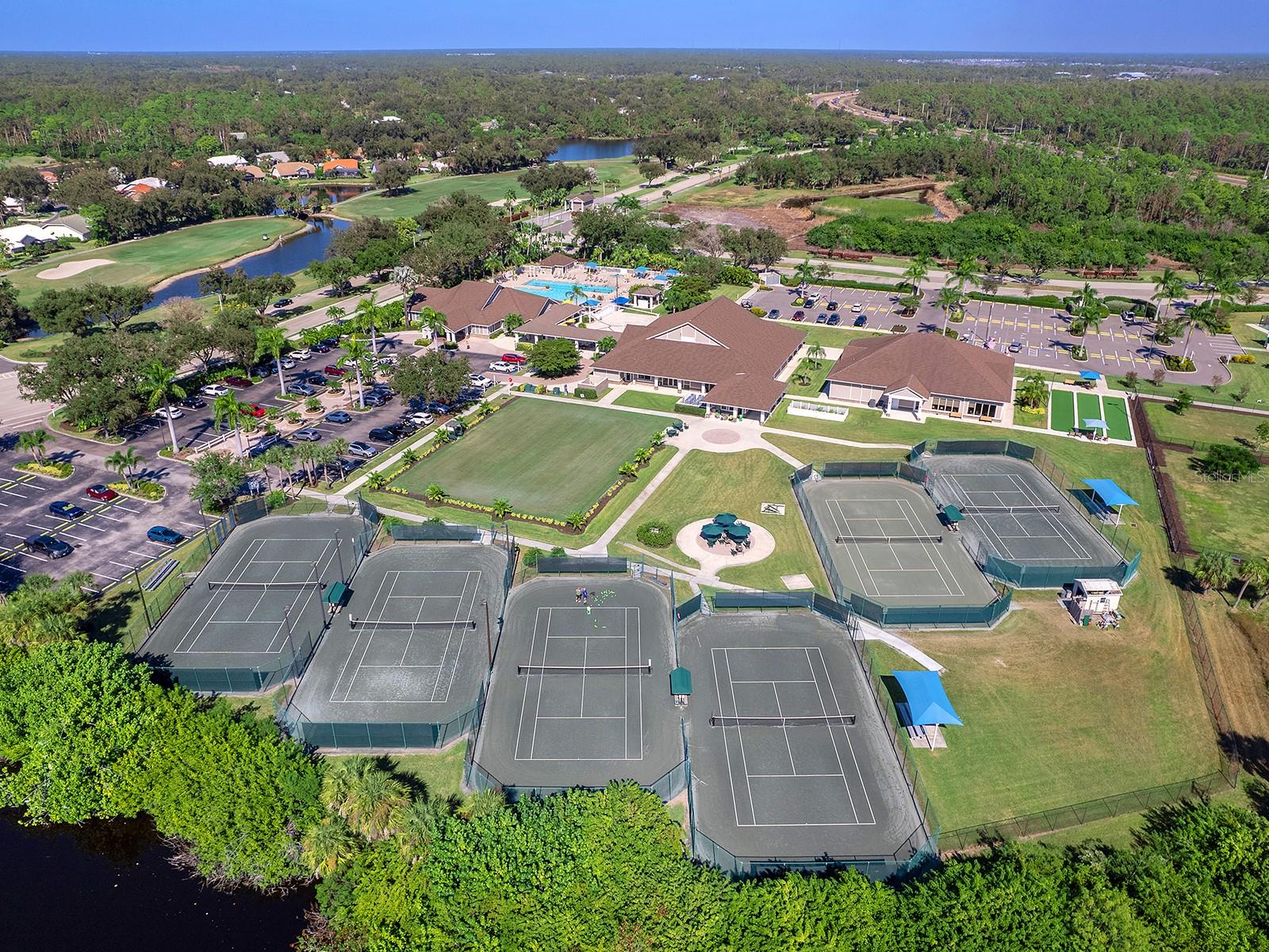 Image 35 of 43 For 2603 Myakka Marsh Lane