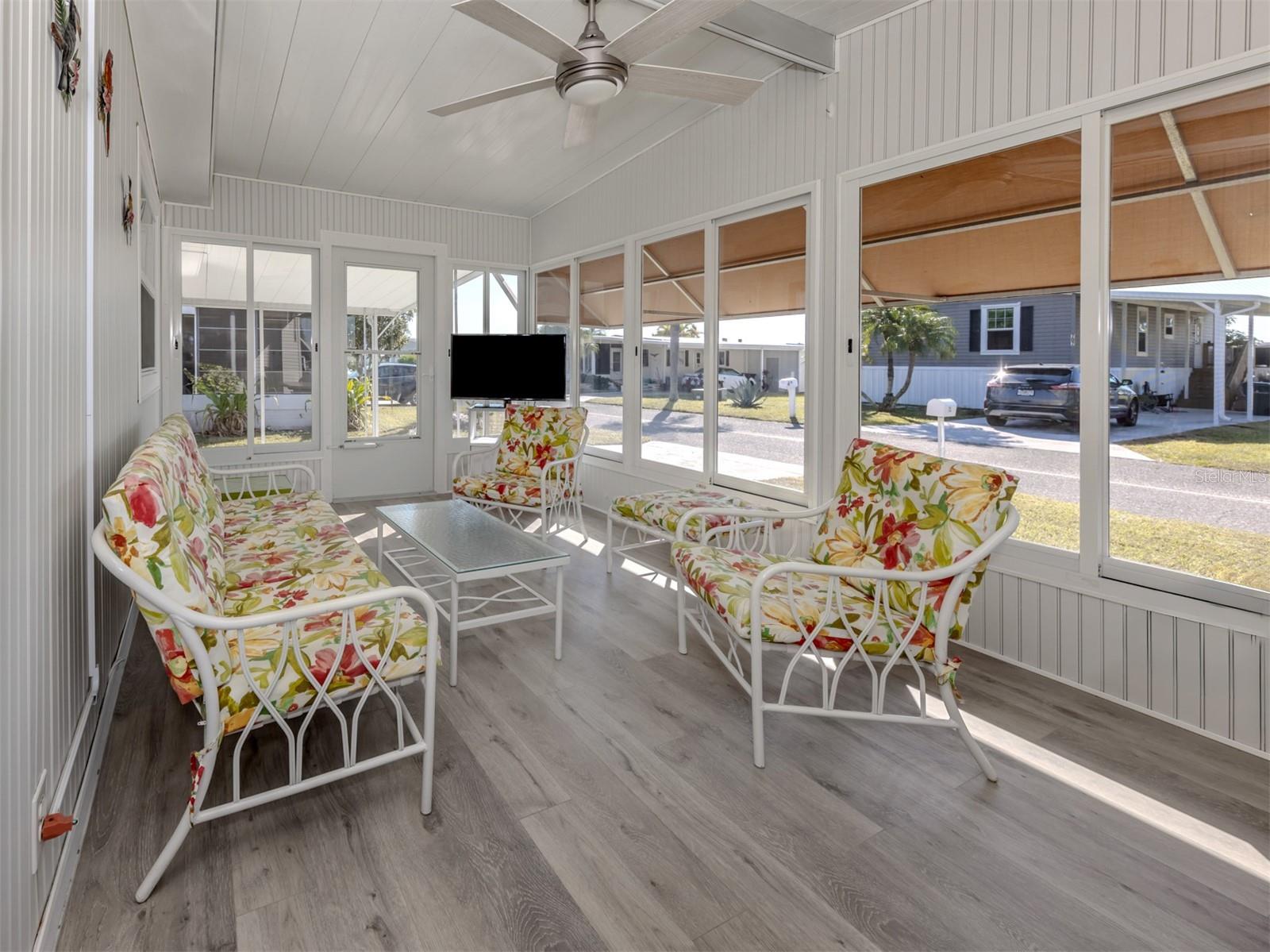 Image 8 of 47 For 710 Fairmount Drive