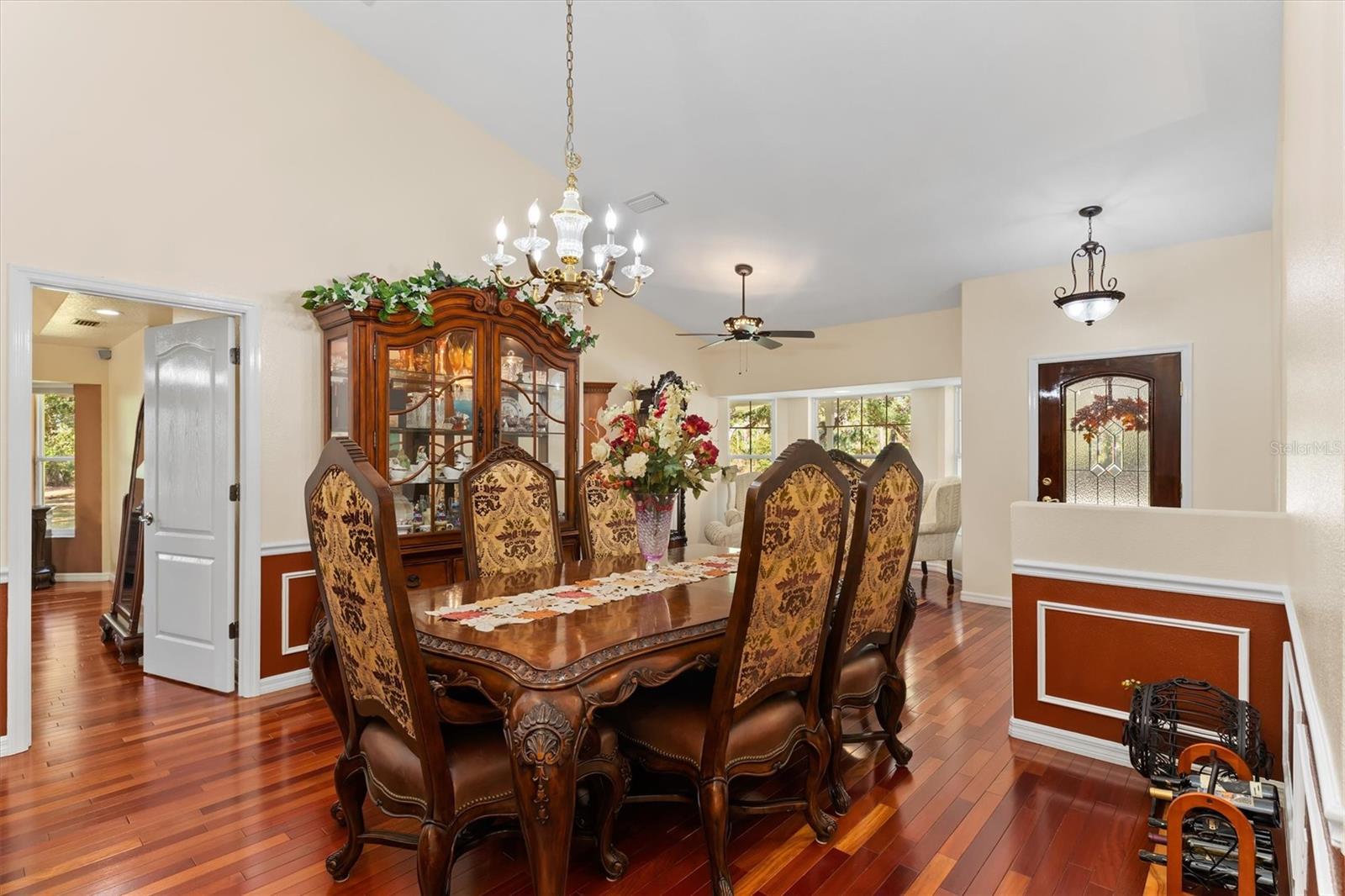 Image 13 of 42 For 3971 Albin Avenue