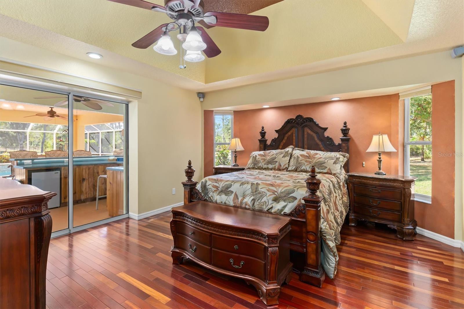 Image 19 of 42 For 3971 Albin Avenue