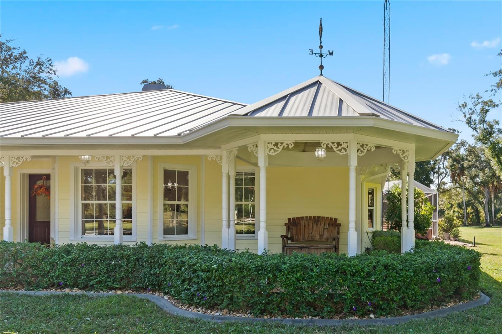 Image 4 of 42 For 3971 Albin Avenue