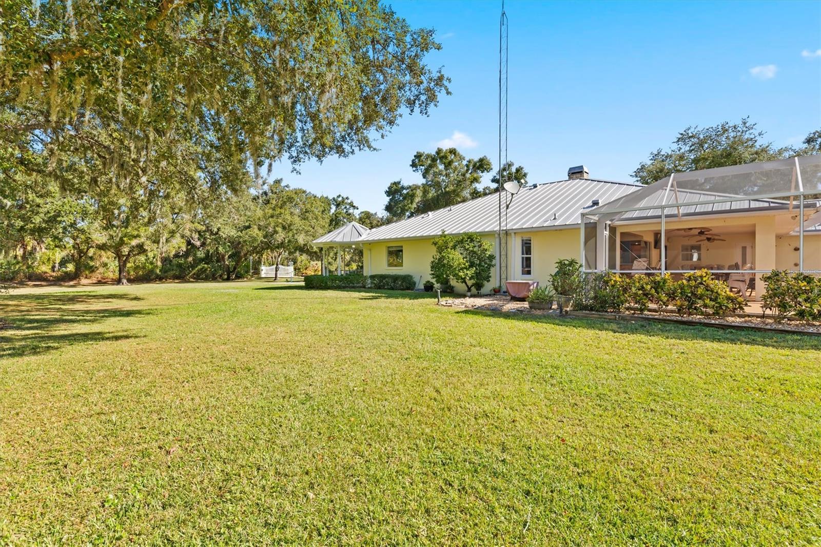 Image 9 of 42 For 3971 Albin Avenue