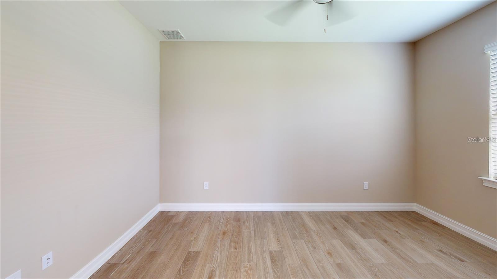 Image 12 of 17 For 209 Ibiza Loop