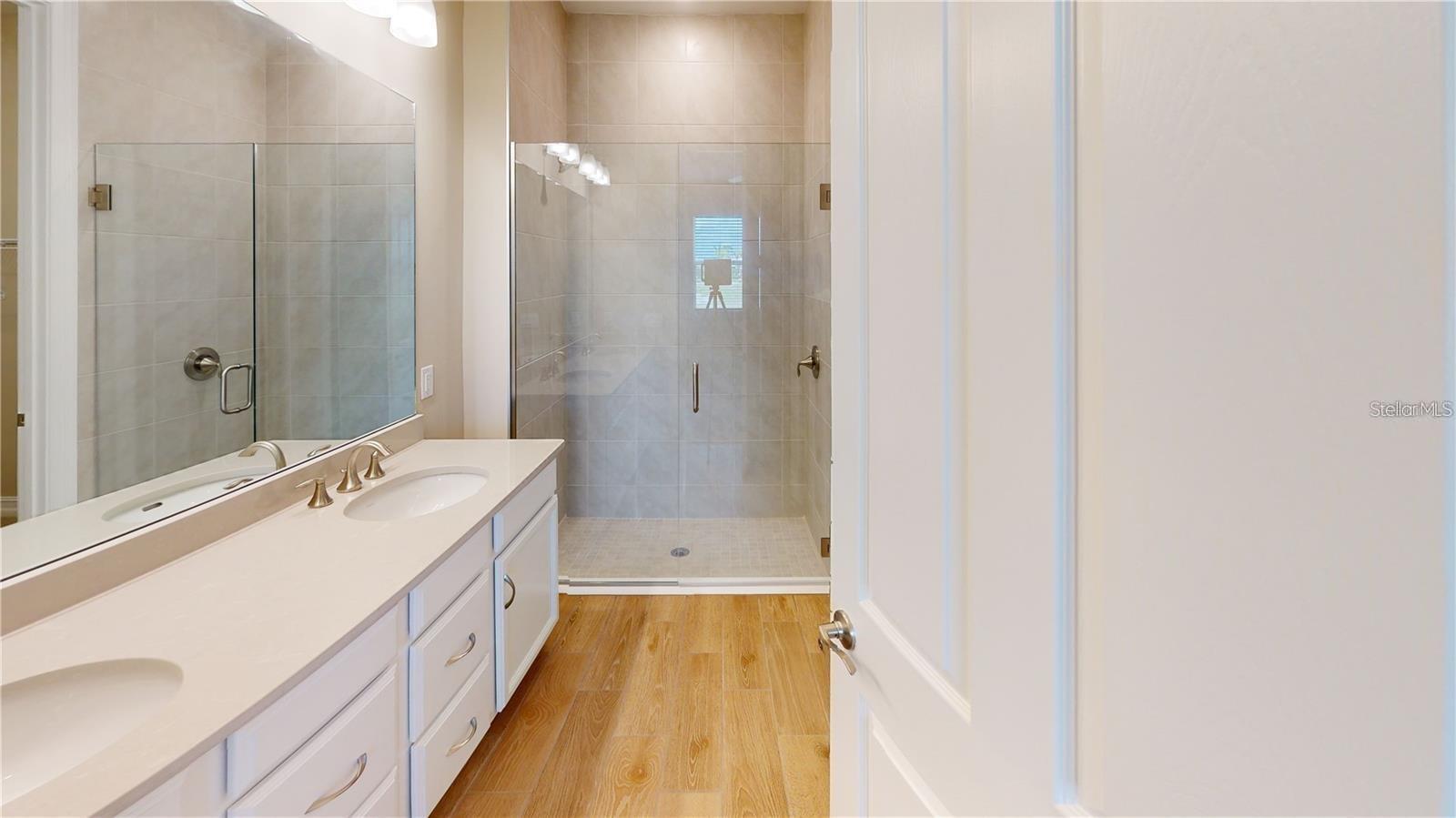 Image 5 of 17 For 209 Ibiza Loop