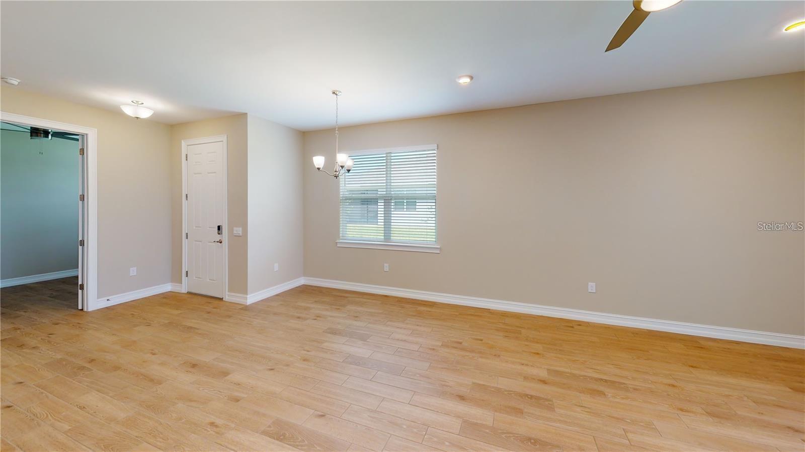 Image 8 of 17 For 209 Ibiza Loop