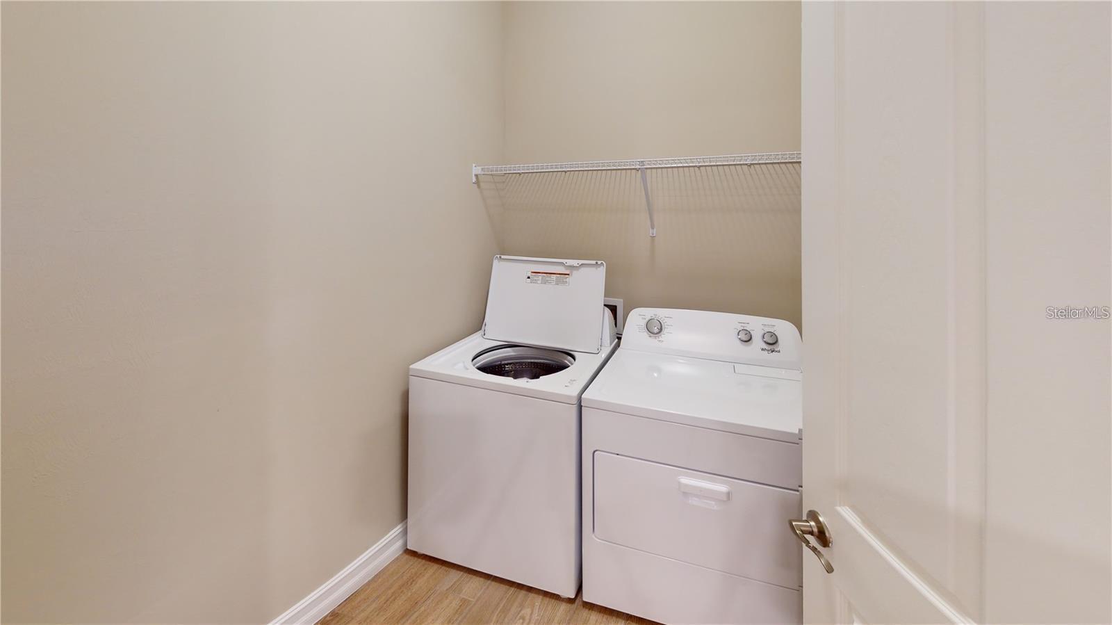 Image 9 of 17 For 209 Ibiza Loop